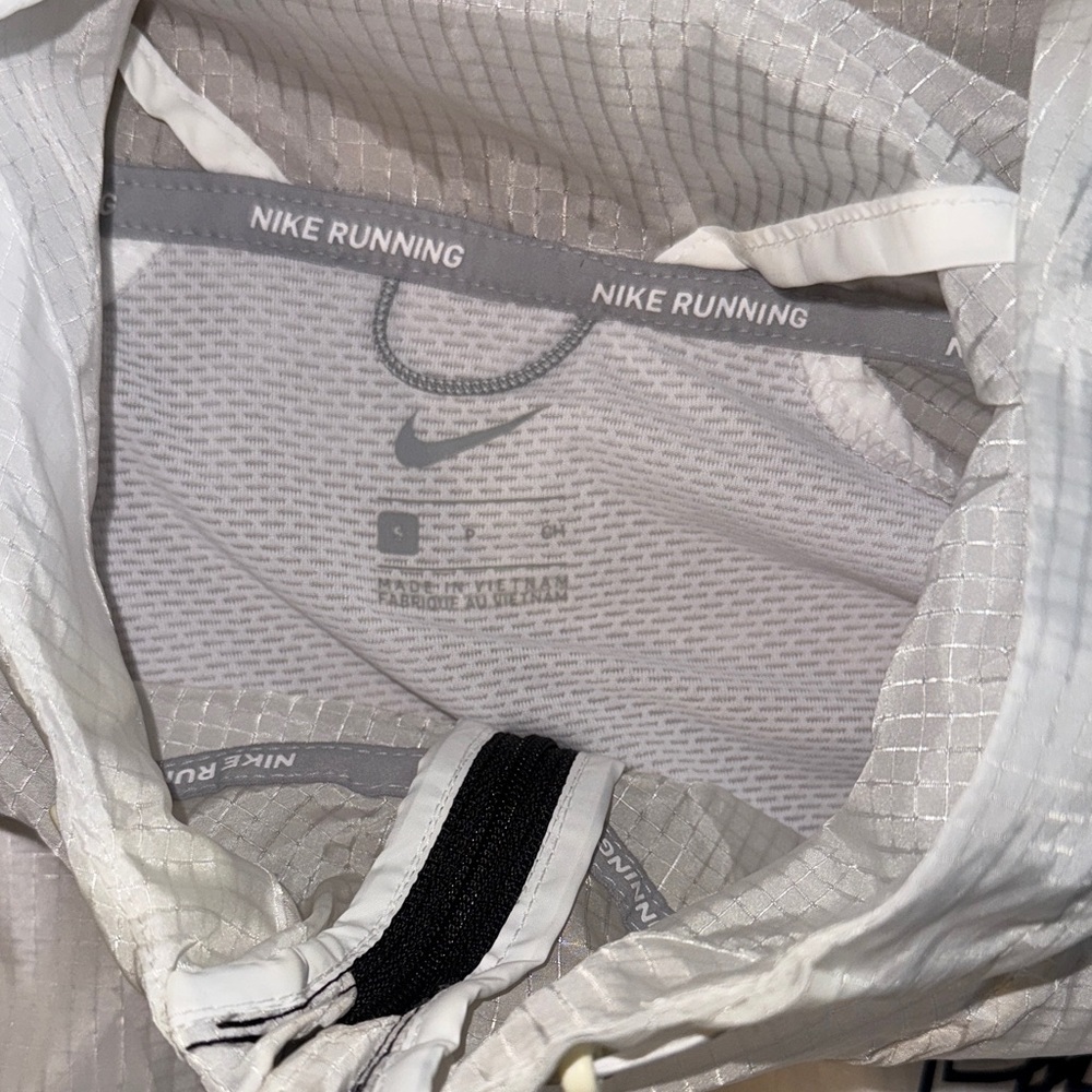 Nike Blue Ribbon Sports Windrunner - Picture 2 of 5